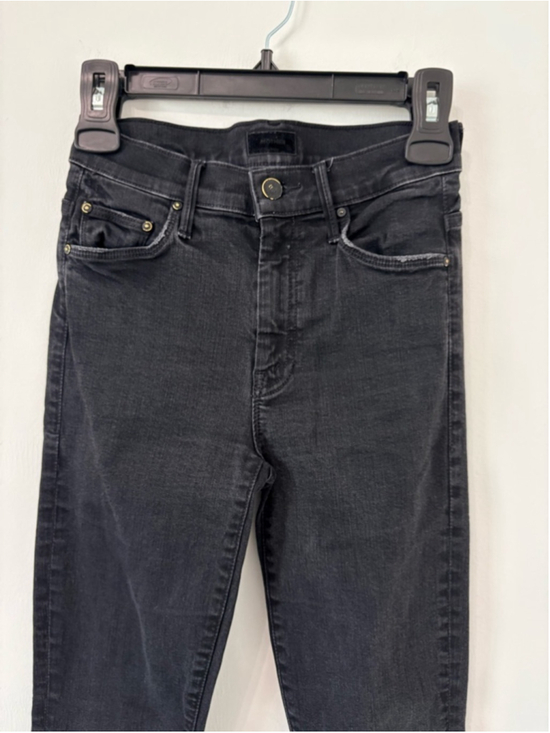 MOTHER The Weekender Flare Jeans Sz 24 Not Guilty Black EUC - Picture 3 of 14